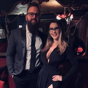 Meet your Posher, Dustin